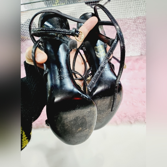 SOLD!!!(2for350)Original Gucci sexy sandals - Picture 4 of 16